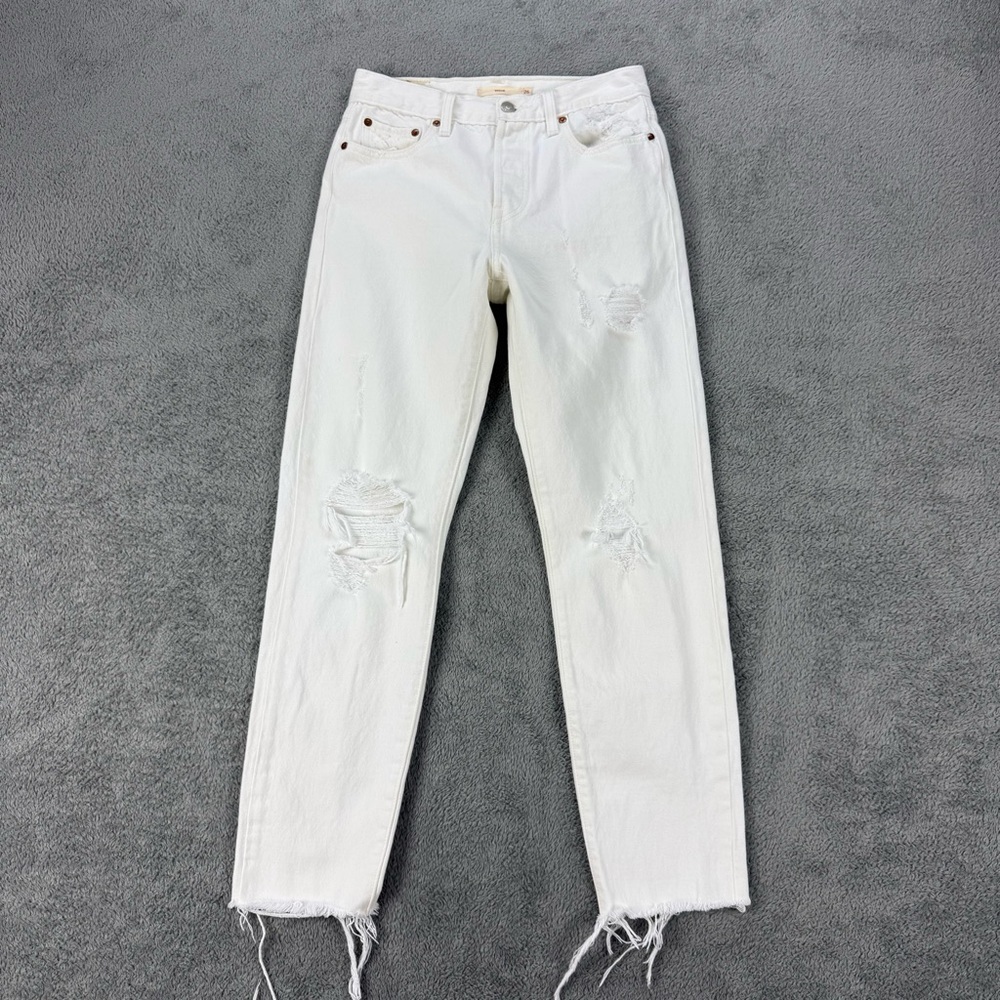 Levi’s Wedgie Distressed Straight Leg Jeans in White